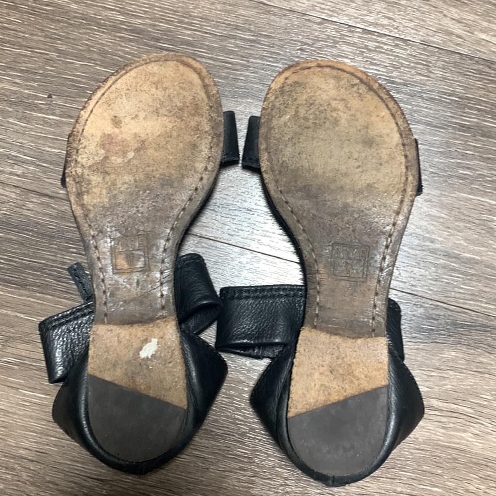 Frye Sandals - Picture 5 of 7